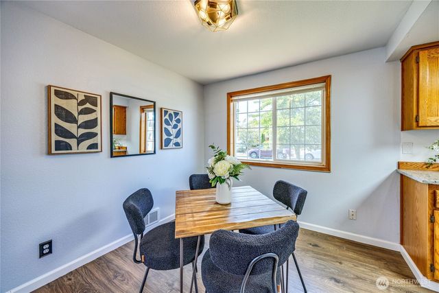 19782 Mosjon Circle NE, Poulsbo, WA 98370