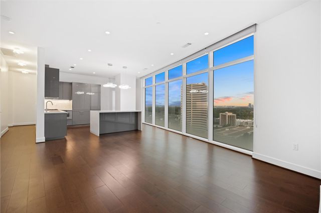 4521 San Felipe Street 1903, Houston, TX 77027