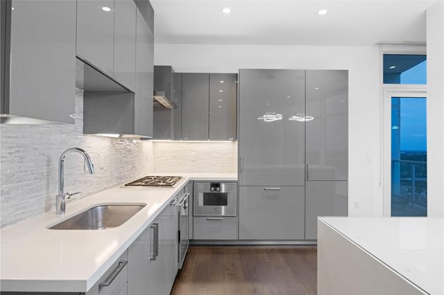 4521 San Felipe Street 1903, Houston, TX 77027