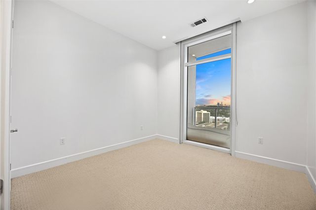 4521 San Felipe Street 1903, Houston, TX 77027