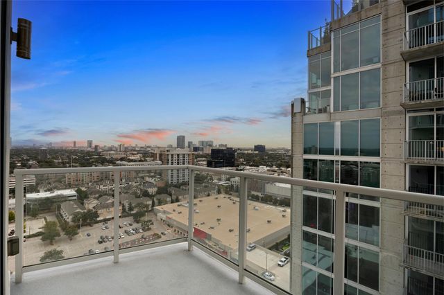 4521 San Felipe Street 1903, Houston, TX 77027