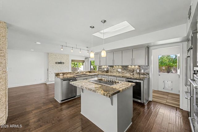 8547 N WOODLAND Court, Scottsdale, AZ 85258