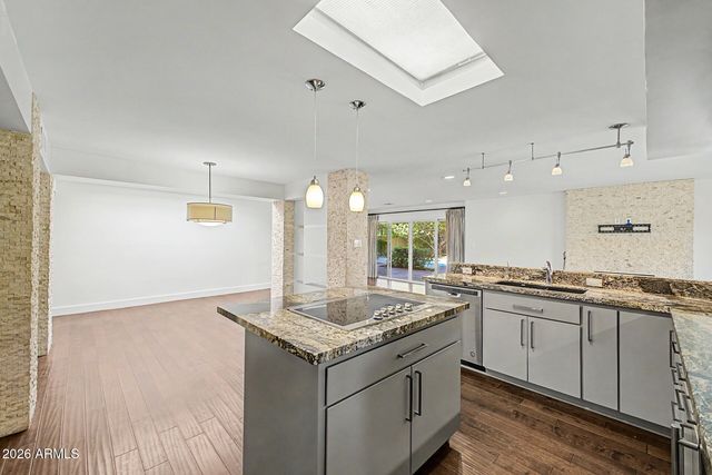 8547 N WOODLAND Court, Scottsdale, AZ 85258