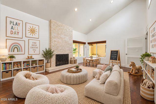 8547 N WOODLAND Court, Scottsdale, AZ 85258