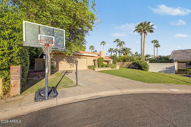 8547 N WOODLAND Court, Scottsdale, AZ 85258