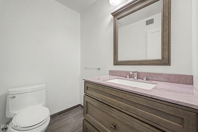 8547 N WOODLAND Court, Scottsdale, AZ 85258