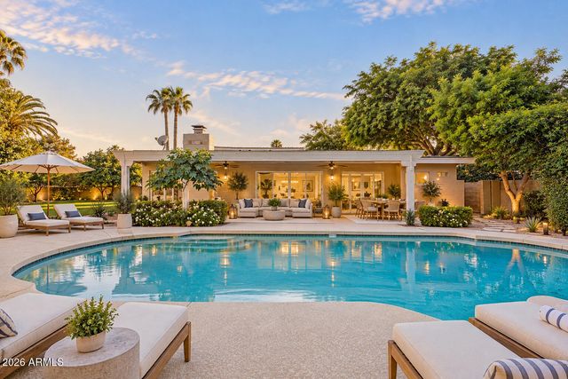 8547 N WOODLAND Court, Scottsdale, AZ 85258