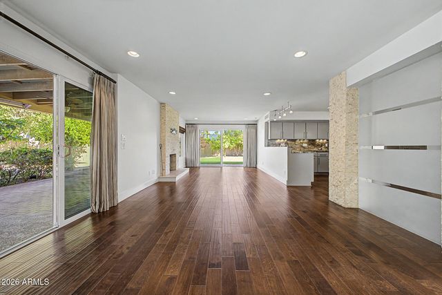 8547 N WOODLAND Court, Scottsdale, AZ 85258