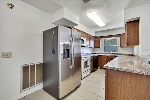 12130 MAPLE STREET, Dunnellon, FL 34432