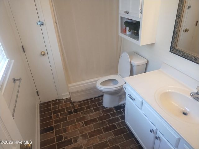 5302 Dandelion Drive, Wilmington, NC 28405