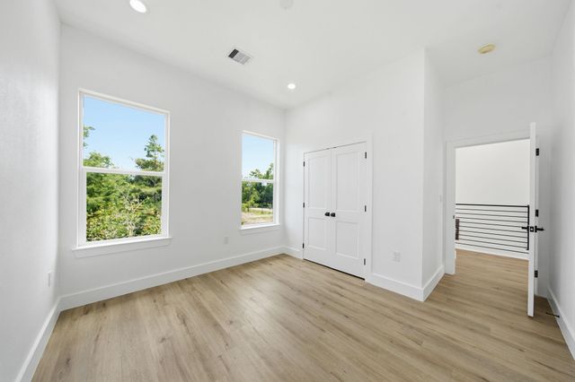 8902 Knoll Leaf Drive, Houston, TX 77080