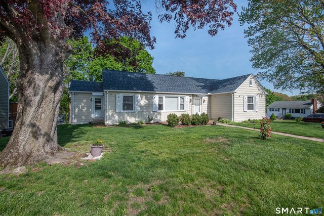 6 Over Street, Waterbury, CT 06708