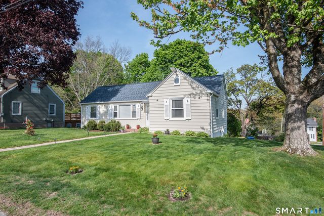 6 Over Street, Waterbury, CT 06708