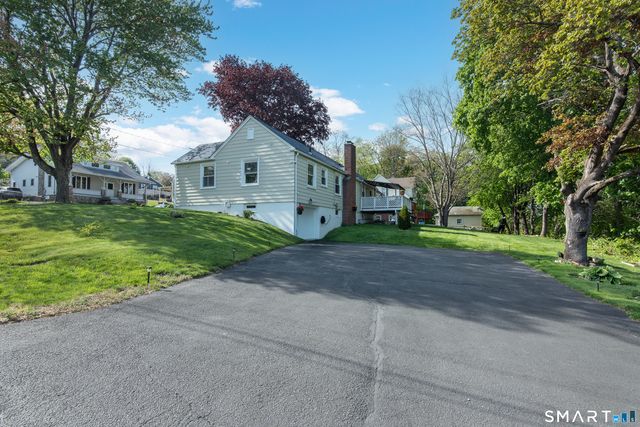 6 Over Street, Waterbury, CT 06708