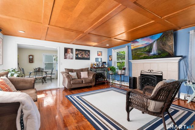 6 Over Street, Waterbury, CT 06708