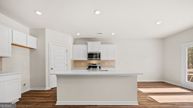 66 White Spruce Way, Newnan, GA 30265