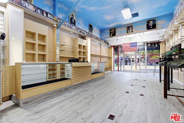 6670 Hollywood Boulevard, Los Angeles, CA 90028