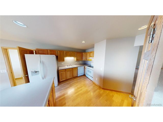 604 9th St, Blanca, CO 81123