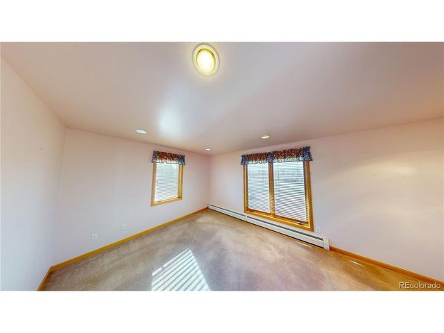 604 9th St, Blanca, CO 81123