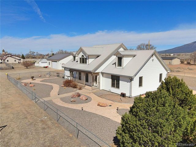 604 9th St, Blanca, CO 81123