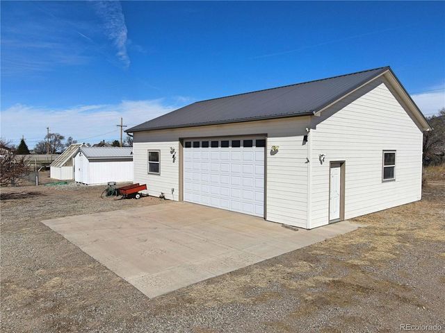 604 9th St, Blanca, CO 81123