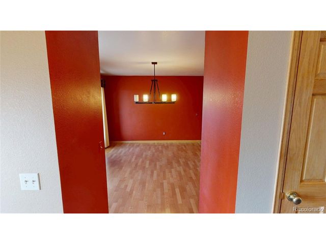 604 9th St, Blanca, CO 81123