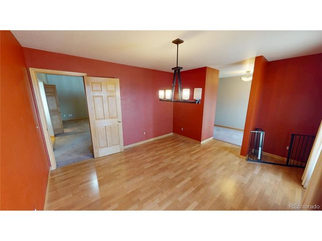 604 9th St, Blanca, CO 81123