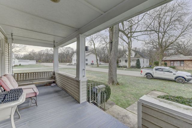 7 N State Street, Glenwood, IL 60425