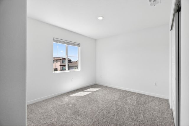 7249 Robins Cove Dr, Stockton, CA 95219
