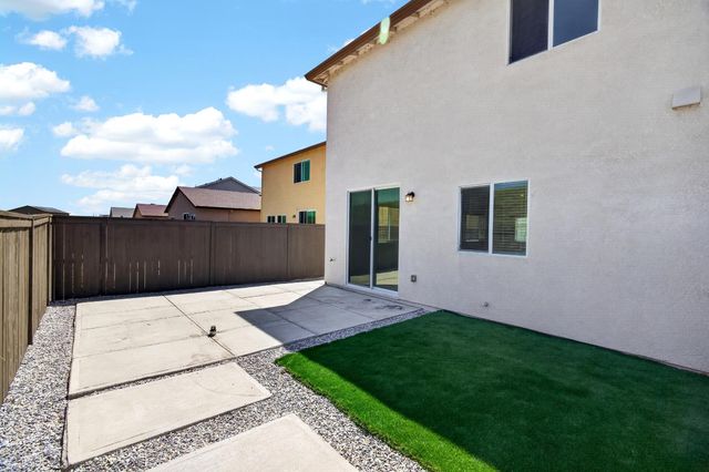 7249 Robins Cove Dr, Stockton, CA 95219