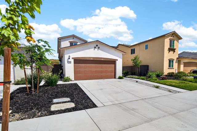 7249 Robins Cove Dr, Stockton, CA 95219