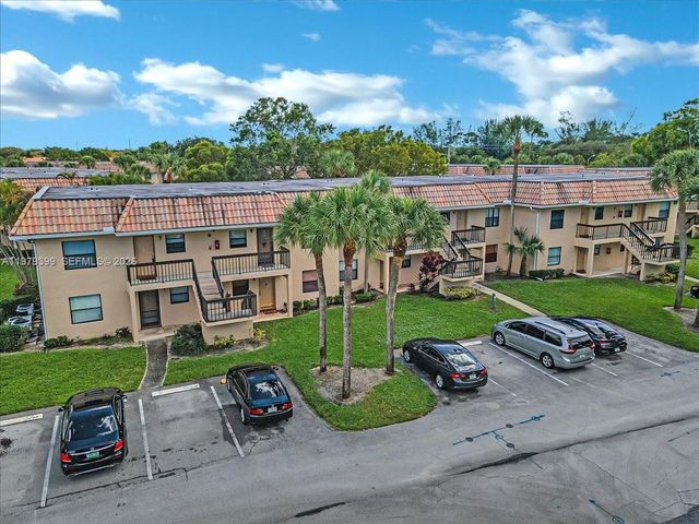 6832 S Palmetto Cir S 201, Boca Raton, FL 33433