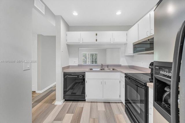 6832 S Palmetto Cir S 201, Boca Raton, FL 33433