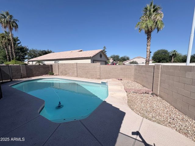 1872 E SAN TAN Street, Chandler, AZ 85225