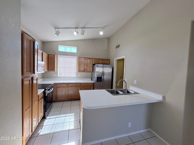 1872 E SAN TAN Street, Chandler, AZ 85225