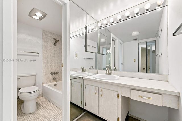 3401 N Country Club Dr 804, Aventura, FL 33180