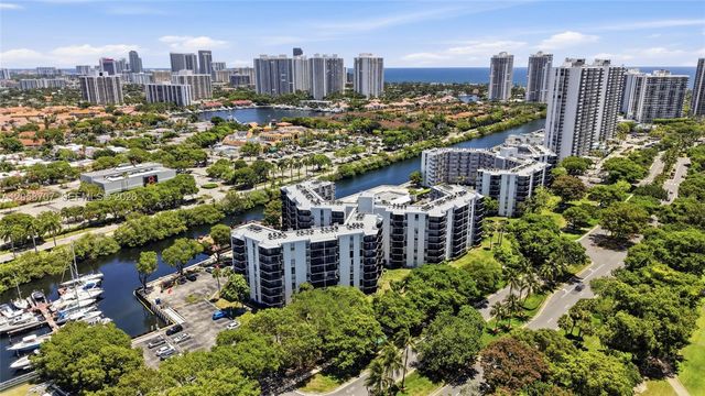 3401 N Country Club Dr 804, Aventura, FL 33180