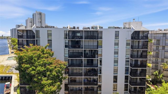 3401 N Country Club Dr 804, Aventura, FL 33180