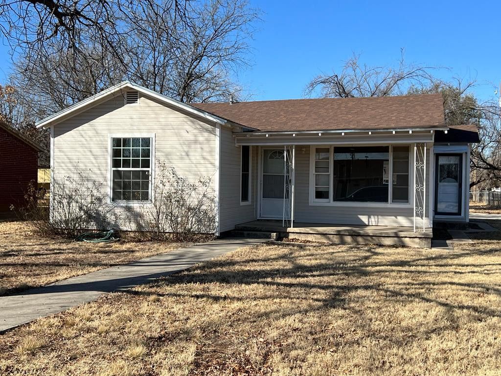 Image 1 of property listing at 1201 Clairmont Street, San Angelo, TX 76905