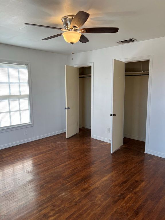 Image 7 of property listing at 1201 Clairmont Street, San Angelo, TX 76905
