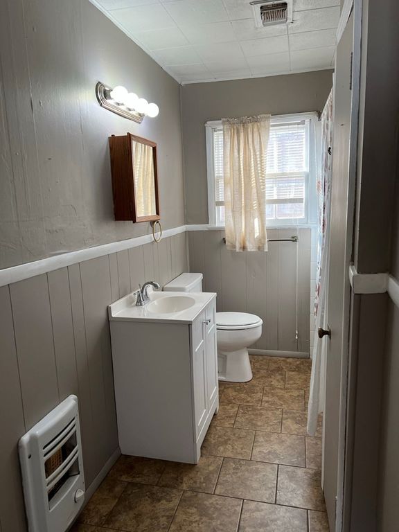 Image 8 of property listing at 1201 Clairmont Street, San Angelo, TX 76905