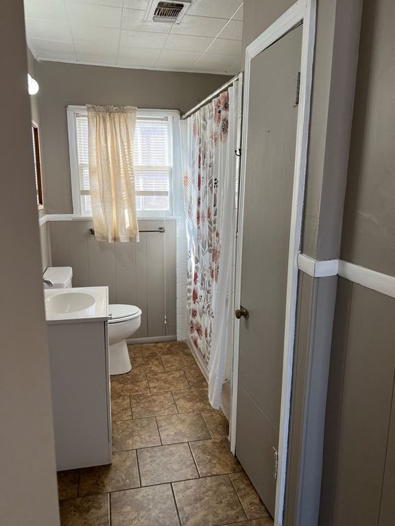 Image 9 of property listing at 1201 Clairmont Street, San Angelo, TX 76905