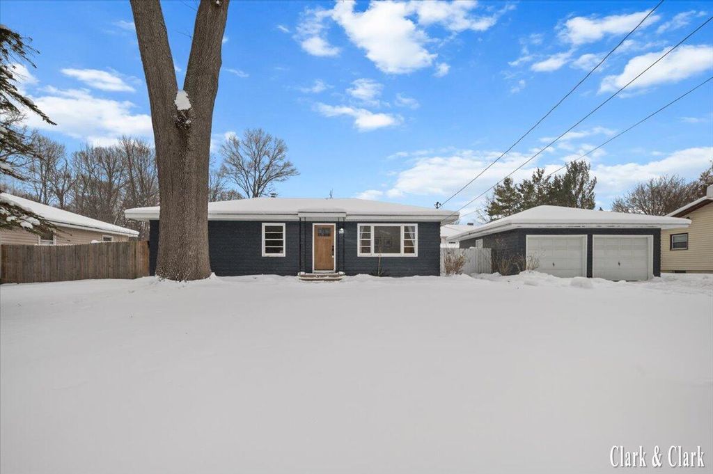 3958 Oak Valley Avenue Sw, City Of Wyoming, MI 49519