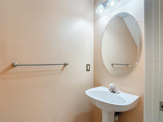 3133 BAYSHORE OAKS DRIVE, Tampa, FL 33611