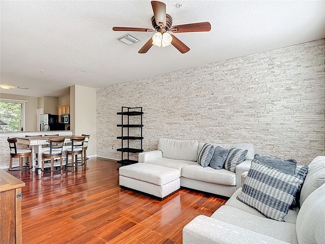 3133 BAYSHORE OAKS DRIVE, Tampa, FL 33611