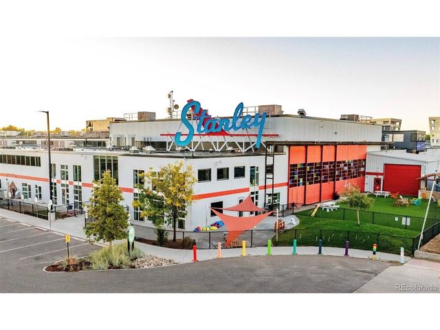 6300 N Dayton Ct, Denver, CO 80238