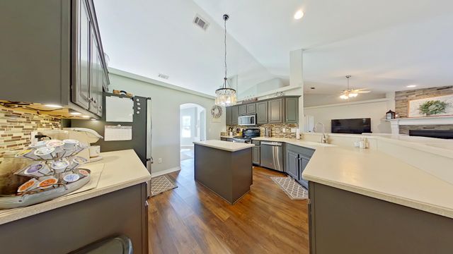 1927 Sunrise Drive, Navarre, FL 32566