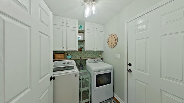 1927 Sunrise Drive, Navarre, FL 32566