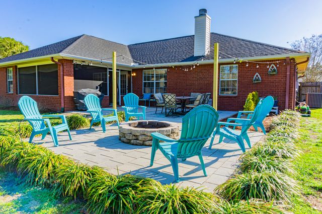 1927 Sunrise Drive, Navarre, FL 32566