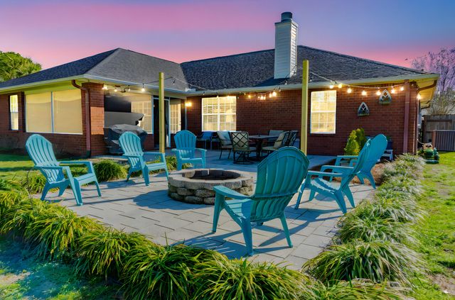 1927 Sunrise Drive, Navarre, FL 32566
